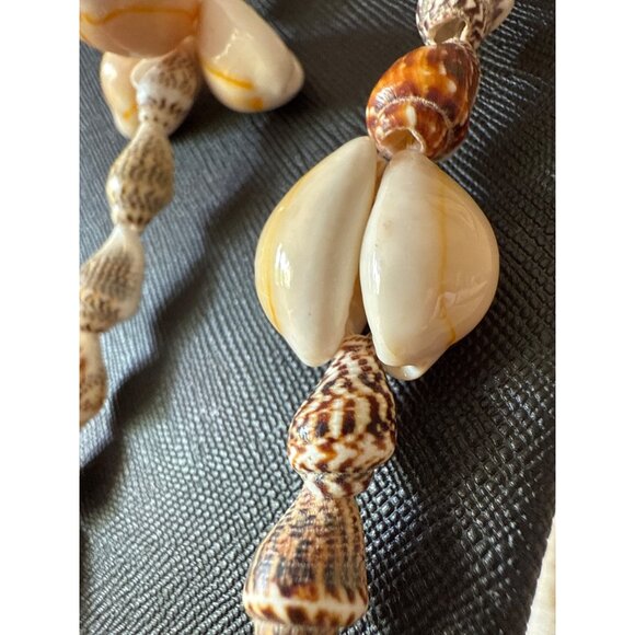 Lot of 4 Vintage Cowrie Shell Jewelry – Surfer Girl Necklaces & Bracelets Boho - Picture 4 of 16